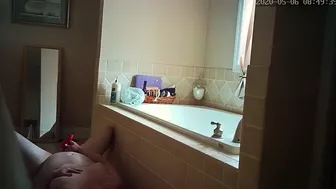 Mom caught masturbate! Curvy MILF and gets an act of self-pleasure with a vibrator in bathroom