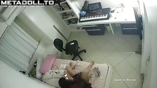 I caught sister playing with her pussy after she finished with the music playing