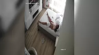 Thick Indian woman with great curves is the latest caught sister on camera