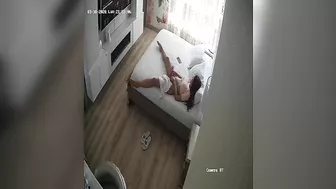 Thick Indian woman with great curves is the latest caught sister on camera