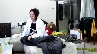 Asian caught sister is trying to hide from the hidden cam while masturbating