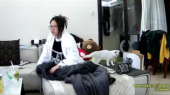 Asian caught sister is trying to hide from the hidden cam while masturbating