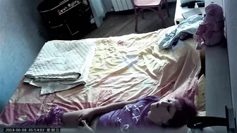 Voyeur masturbation video featuring an amateur babe becoming a caught sister