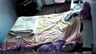 Voyeur masturbation video featuring an amateur babe becoming a caught sister