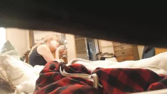 Mature blonde caught sister has no idea that she is filmed by the stepbrother