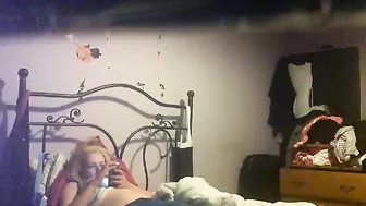 A blonde woman is chatting like a caught sister and starts teasing her twat