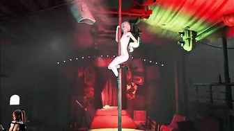 2B from Nier showing her firm booty and looking hot along the way on the pole