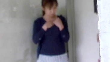 Uncensored Masturbation session of a hot Japanese neighbor is secretly recorded by a voyeur.