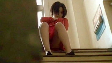 Kinky XXX Uncensored video of a naughty Japanese girl pleasuring herself with toys.