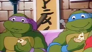This would certainly keep the guys horny for days together - TMNT hentai