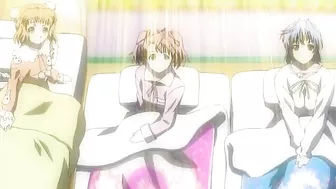 Swimmer girl is going to stroke that dick to keep theguy as happy as possible