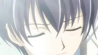 A gay college student has passionate sex with his classmate in the dark.