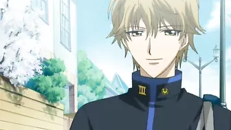 A gay college student has passionate sex with his classmate in the dark.