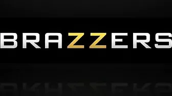 Threesome FFM of busty Joslyn James and stepdaughter Carolina Sweet