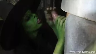 Bastilda didn't know she could melt from Iron Lumberjack's cum