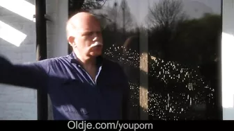 62-year-old man and two teen girls in threesome sex video