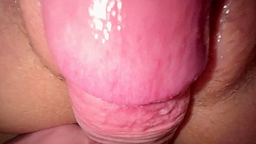 Creamy bitch gets fucked and cums hard.