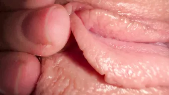 Sizzling hot teen masturbates and climaxes in intense orgasm.