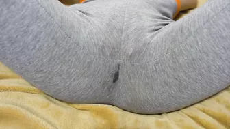 Sexy teen masturbates in yoga pants with creampie. Sexy teen masturbates in yoga pants with creampie.