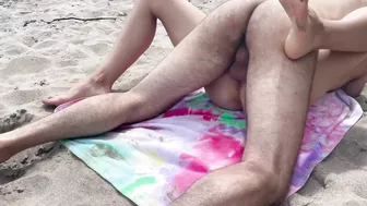 The husband secretly filmed his wife having sex with a stranger on a public beach and caught her unprotected creampie.