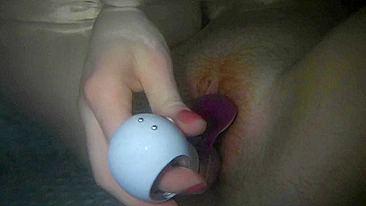 Experience intense pleasure with our G-spot vibrator designed specifically for solo play and featuring a natural breasted model in a jacuzzi.