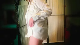 Redhead lonely at home, body burning, dance with me tonight!