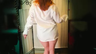 Redhead lonely at home, body burning, dance with me tonight!