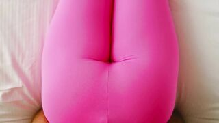 Redhead in pink yoga leggings with a big butt and amazing POV.