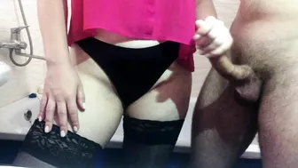 Sneaky sis gets banged by her bro in the parent's bathroom. #NSFW #incest #porn