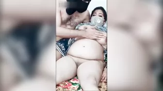 XXX MMs Leaked - Nude video of Pakistani TikTok celebrity spreads like wildfire online