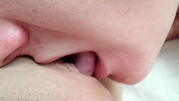 Sis loves eating pussy until her GF cums hard.