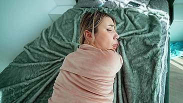 Sister challenged brother in truth or dare game; unexpectedly got XXX.