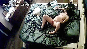 Lady keeps her legs spread as she pets her pregnant pussy in a solo vid Lady keeps her legs spread as she pets her pregnant pussy in a solo vid