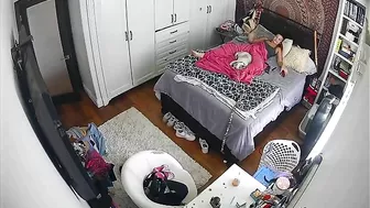 UK hottie showing her masturbation skillz in free online IP cam porn movie