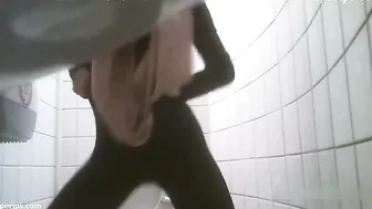 European stepsister looks hot while pissing in front of the camera in spycam XXX