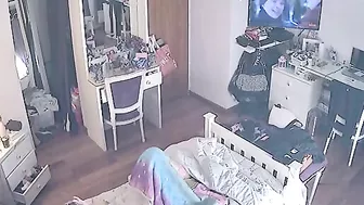 Redheaded hottie from the US masturbates in spy cam porn clip with orgasms Redheaded hottie from the US masturbates in spy cam porn clip with orgasms