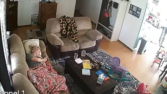 American hot porn movie with spy cam mommy showing her masturbating skills