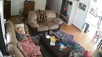 American hot porn movie with spy cam mommy showing her masturbating skills