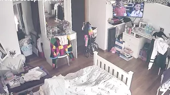 Ip cam movie showing a horny babe who enjoys real orgasms in a solo video