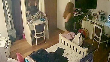 Stepsister changing in free spy cam movie with lots of really hot teasing