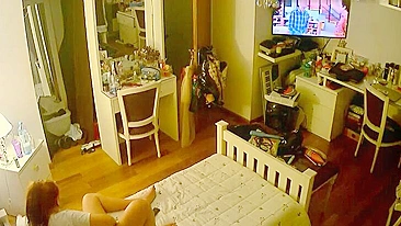 Stepsister inserting stuff into her greedy pussy in spy cam porn movie here