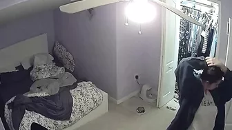 Big boobs stepsister showing her body as her brother spies thru the cam