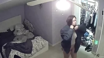 Big boobs stepsister showing her body as her brother spies thru the cam