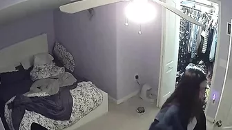 Big boobs stepsister showing her body as her brother spies thru the cam