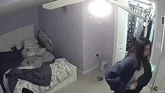 Big boobs stepsister showing her body as her brother spies thru the cam