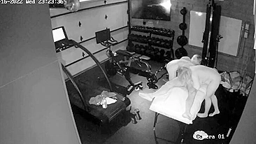 Older guy enjoying a four handed massage session in free IP cam porn video