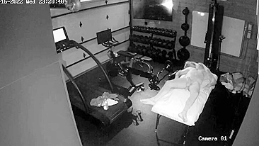 Older guy enjoying a four handed massage session in free IP cam porn video