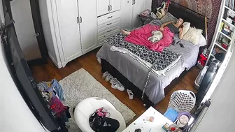 Brunette from the UK masturbates in free online spycam porn with orgasms