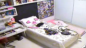 Spy porn showing stepsister from the UK spotlighting that delicious body