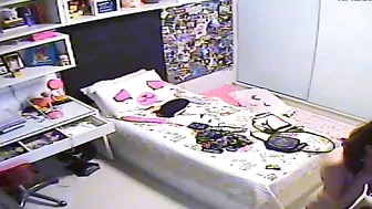 Spy porn showing stepsister from the UK spotlighting that delicious body